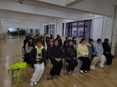 眼神、微笑与姿态——旅游教研室开展基础仪容塑造培训
