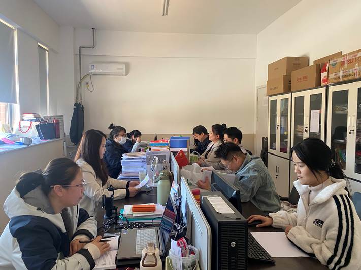 聚焦电商特色、共研视觉赋能——电子商务教研室开展《摄影摄像基础》课程集体备课研讨会